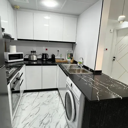 Stay In Heart Of Dubai Marina, Walk To Jbr! #3 Exterior photo