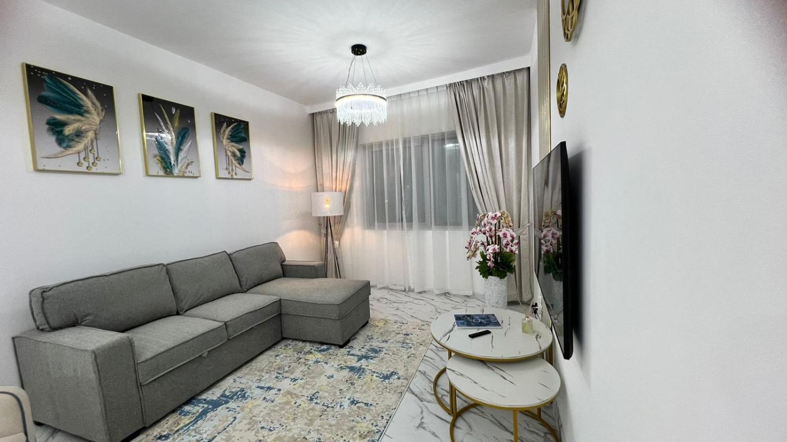 Apartment In Heart Of Marina, Walk To Jbr! #3