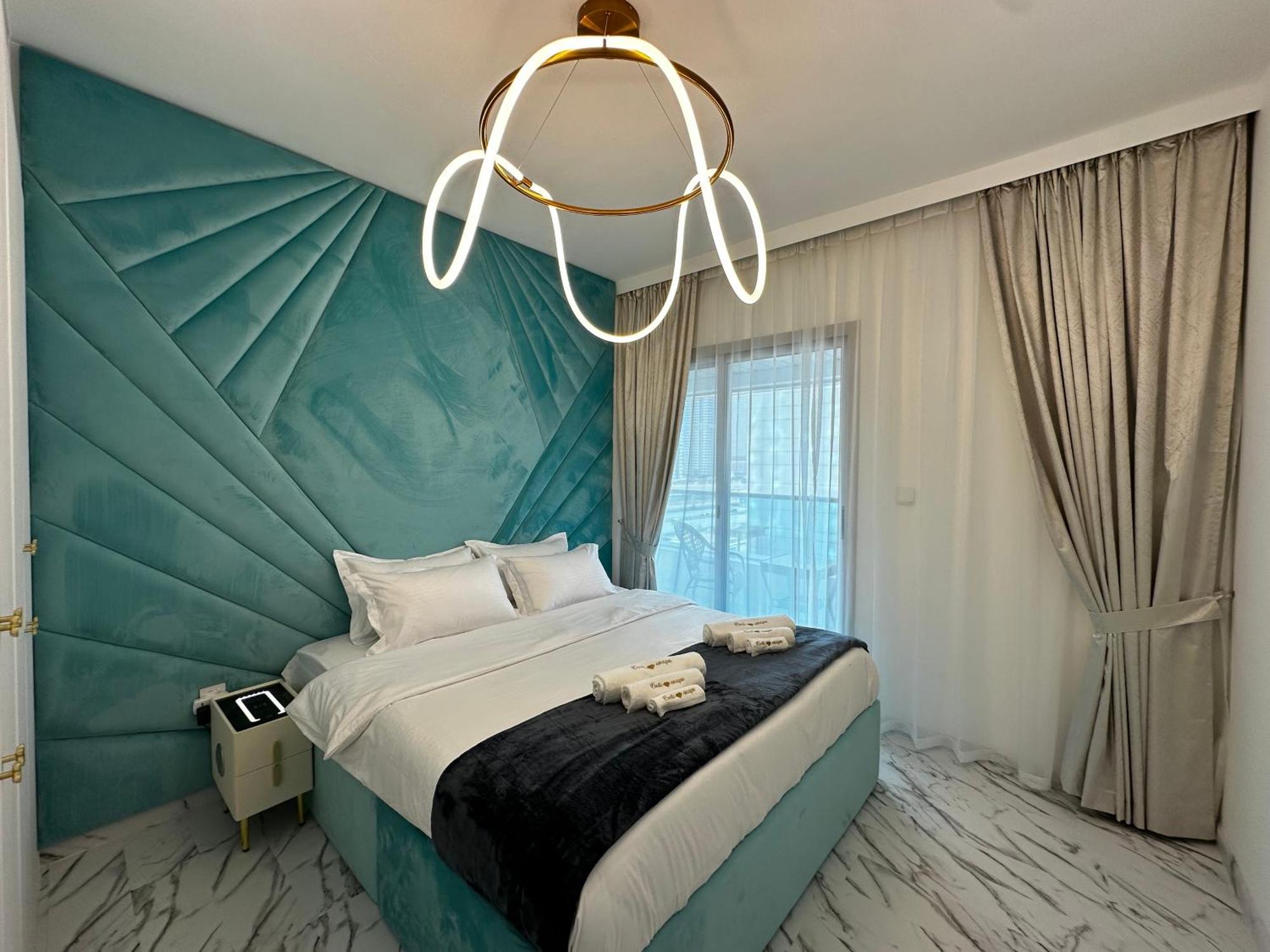 In Heart Of Marina, Walk To Jbr! #3 Dubai